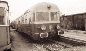 Wagon motorowy SN80-12 w skansenie Muzeum Kolejnictwa w Warszawie. Rok...